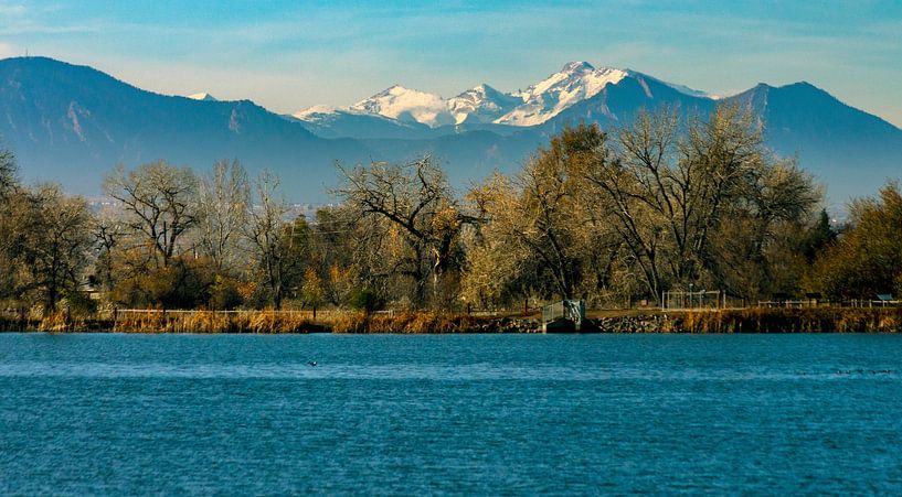 Landschaft mit Bergen Colorado. von Mikhail Pogosov