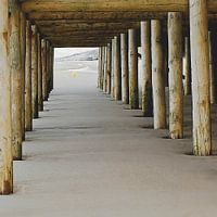 Strandzelt auf Stelzen.