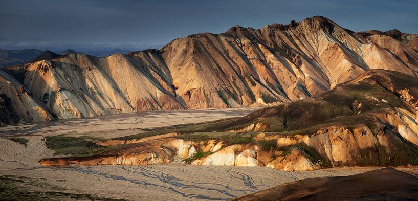 Fluss unter Blahnukur von Wojciech Kruczynski