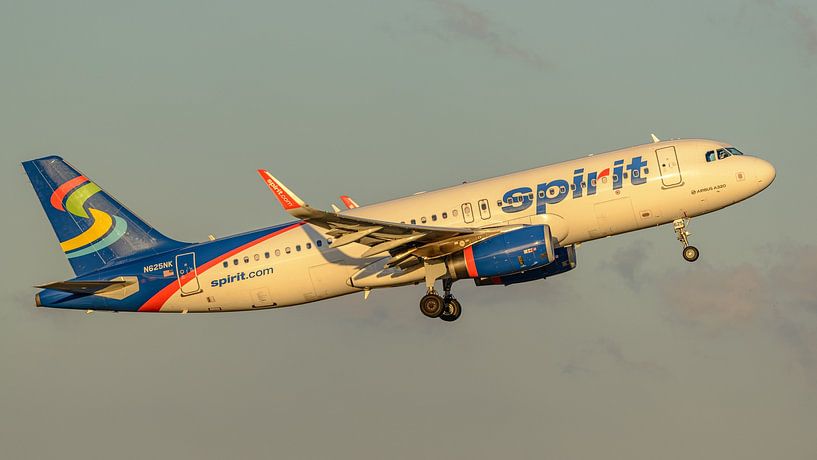 Take-off Spirit Airbus A320-200. by Jaap van den Berg