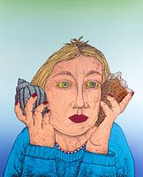 Kind mit Muscheln am Ohr