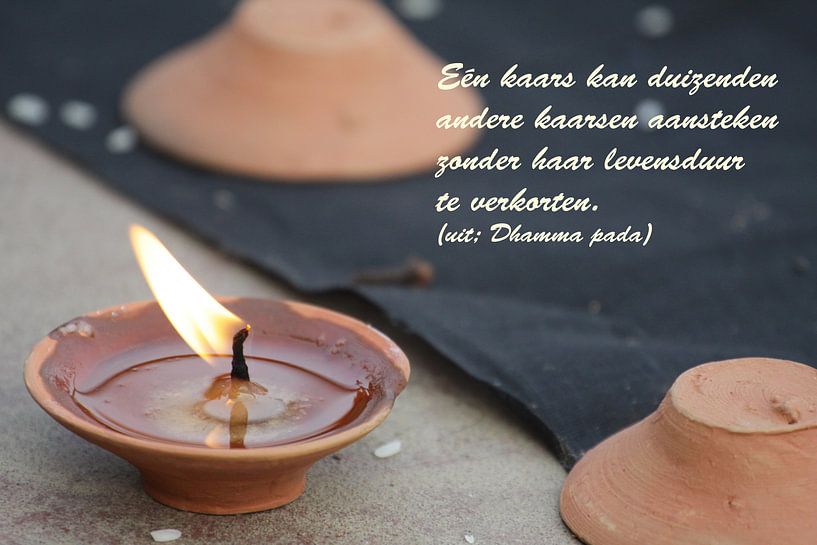 Een kaars kan duizenden andere kaarsen.... by Cora Unk