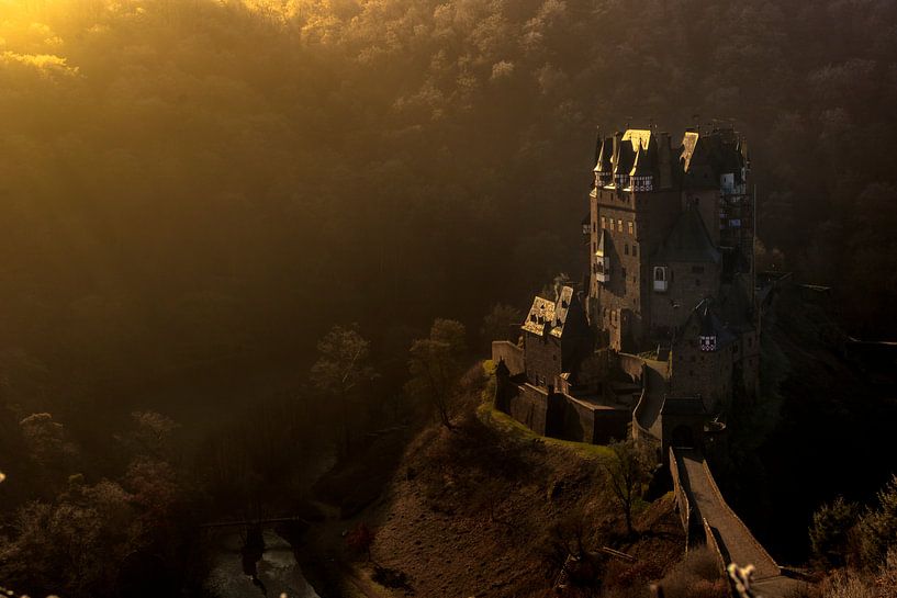 Le château d'Eltz en Allemagne avec un ensoleillement incroyable par Fotos by Jan Wehnert