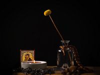 Stilleben in Farbe mit Kerze