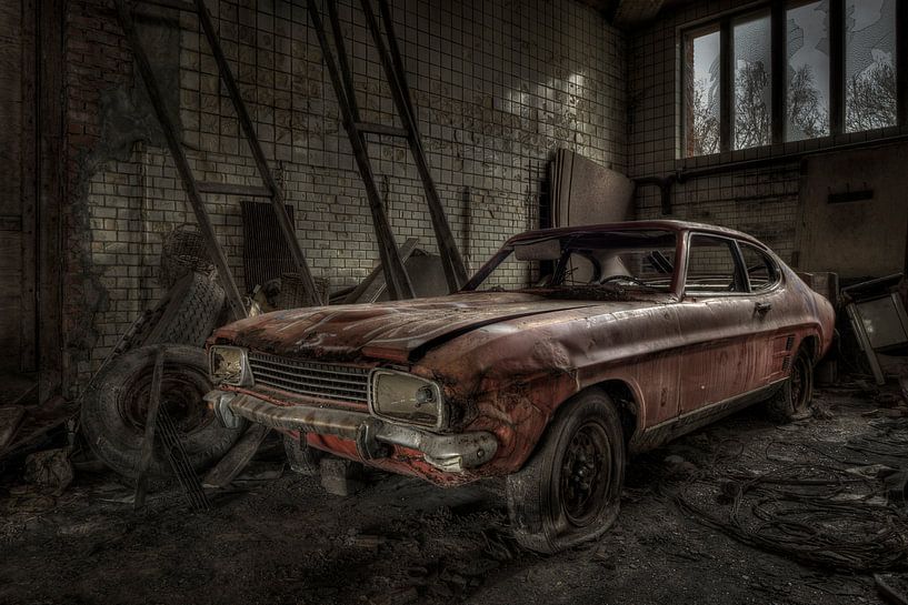 Altes verlassenes Auto von Freddy Van den Buijs