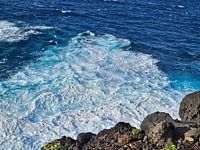 Déferlement en bord de mer