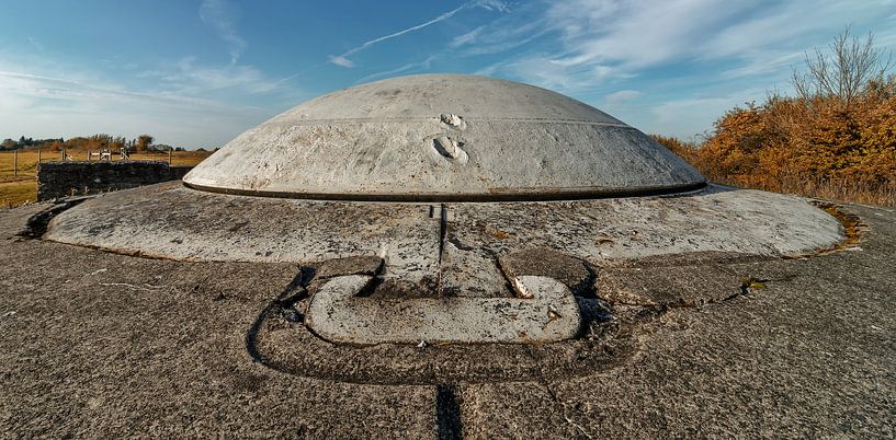 Geschutskoepel by Paul De Kinder