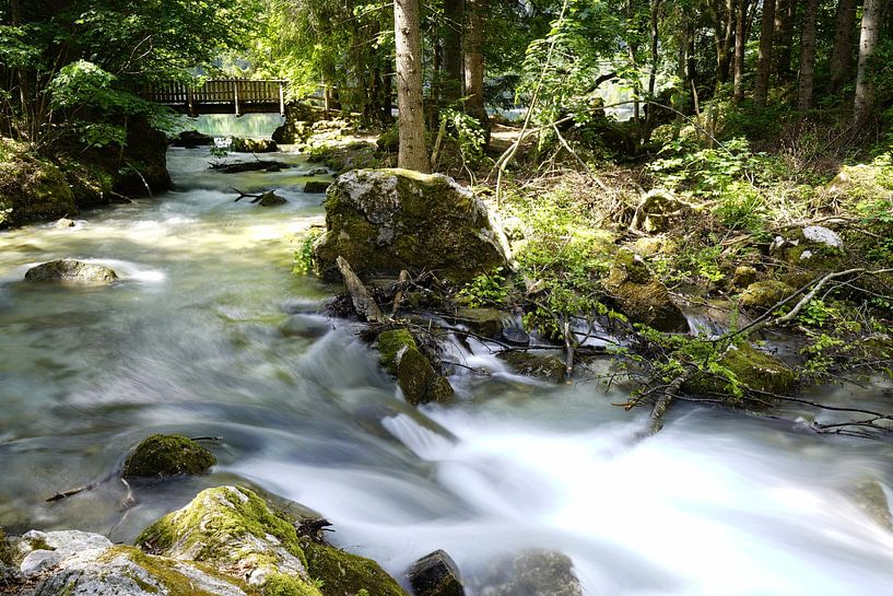 Die Adern der Berge 💦⛰️ Wo Wasser und Stein verschmelzen – pure Kraft, Leben und Ruhe zugleich. von Miriam Schwarzfischer Fotografie