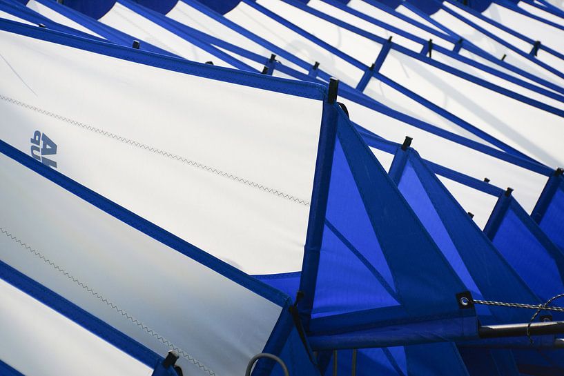 Windsurfzeilen klaar voor gebruik by Alice Berkien-van Mil