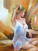 Sexy Frau am Spiegel