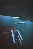 Escalier vers l'eau fraîche