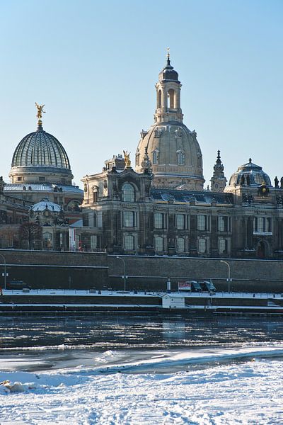 Dresden at wintertime by Gunter Kirsch