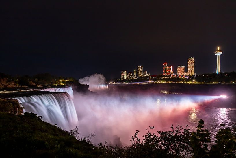 Die Niagarafälle zwischen Kanada und USA von Roland Brack