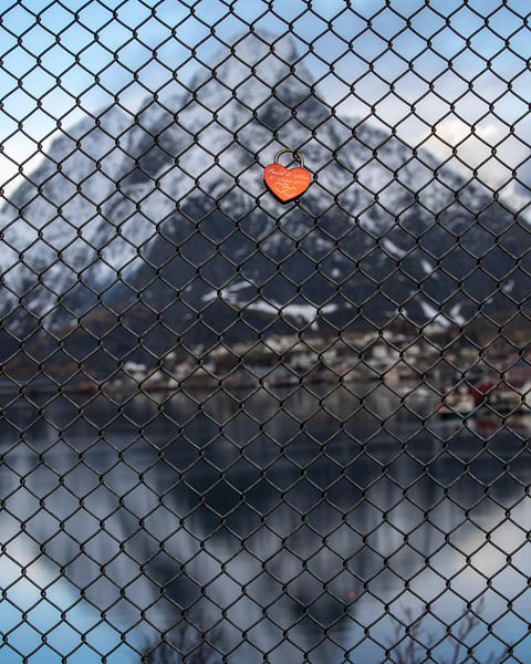 Cadenas sur une clôture en Norvège par Shaun Kingston