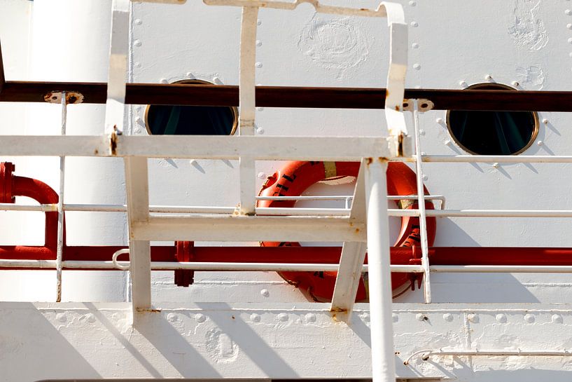 hospitaalschip by ton vogels