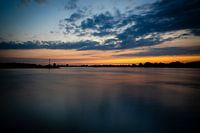 Sonnenuntergang am Wasser