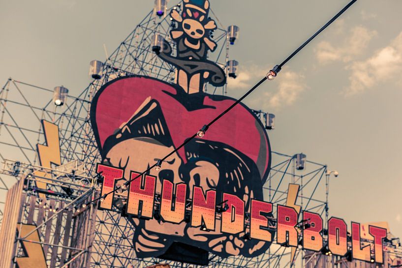 Festival Essence : Splendeur industrielle capturée à Paaspop, Extrema Outdoor et Solar Festival 08 par FotoDennis.com | Werk op de Muur