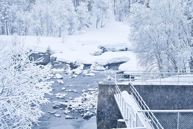 Norwegisches Hochgebirge, verschneite Berge und Landschaft von Martin Köbsch