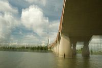 Nimwegens Waalkade-Skyline mit der St.-Steven-Kirche