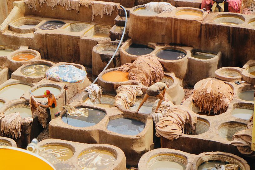 Les tanneries historiques de Fès - Couleurs artisanales du Maroc par Arman Angishan