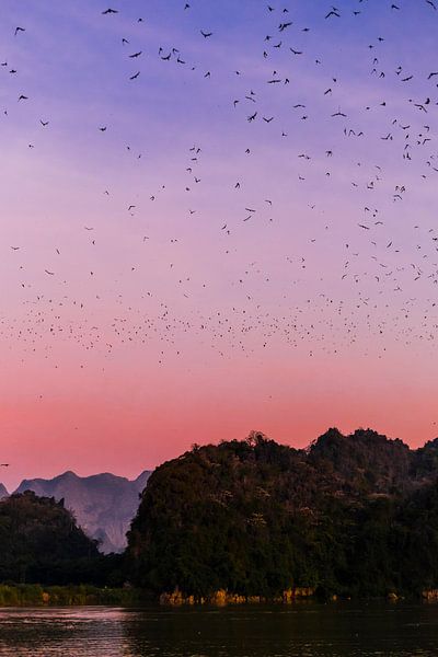 Zonsondergang in Hpa-An | Myanmar van Teuntje Fleur