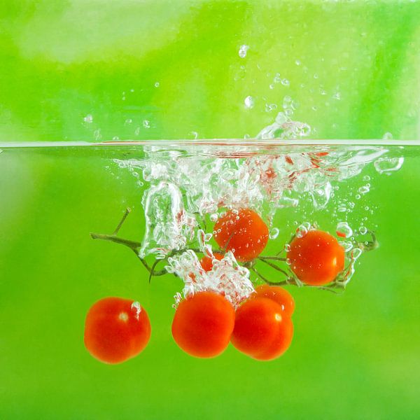 Splash de tomates-cerises par Henny Brouwers