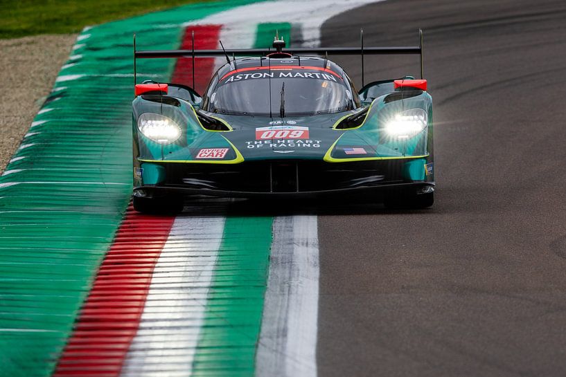 Aston Martin Valkyrie, 6h Imola 2025 by Rick Kiewiet