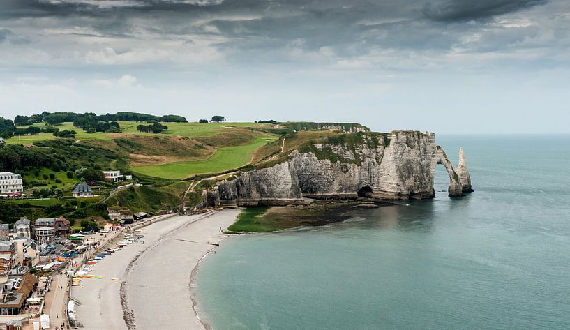 Etretat plage by Wim Slootweg