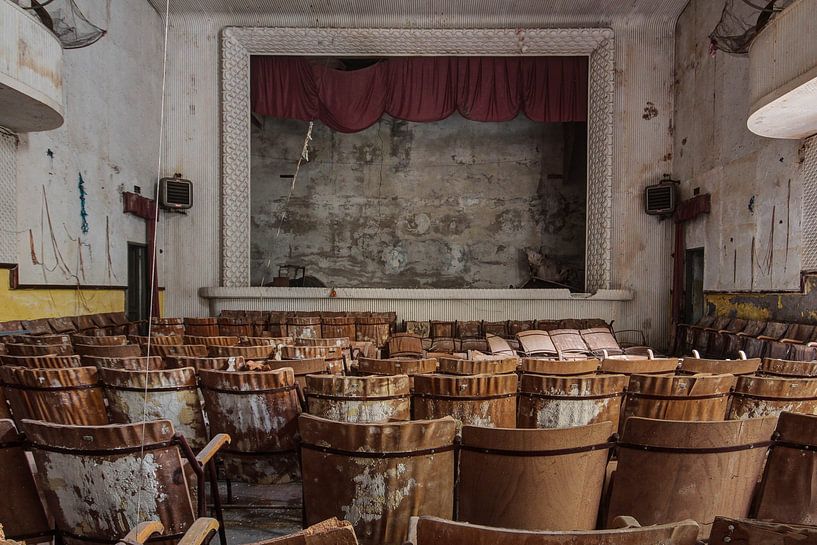 Prenez une chaise et regardez... par Anya Lobers