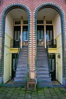 Portikus mit Doppelbogen