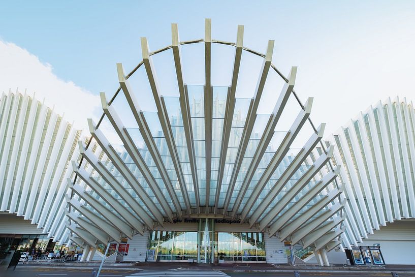 Bahnhof von Reggio Emilia in Italien von Architekt Santiago Calatrava von Truus Nijland