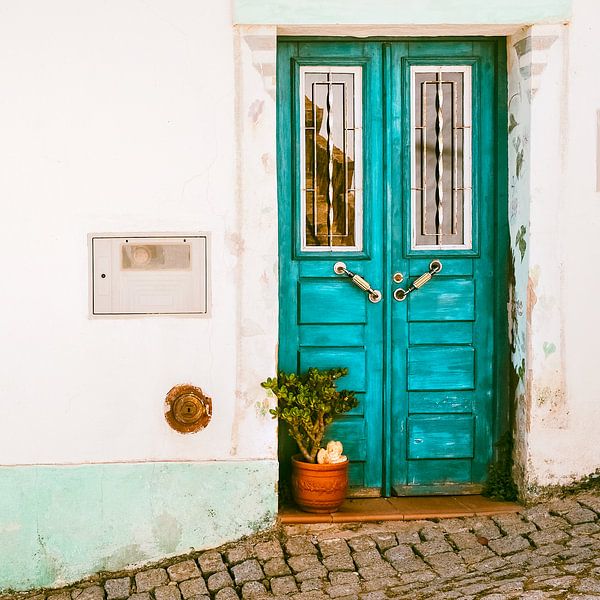 Portuguese entrance door by Heiko Westphalen
