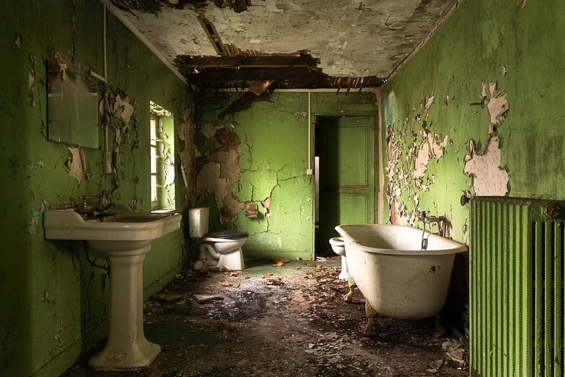 Green Abandoned Bathroom. by Roman Robroek - Photos of Abandoned Buildings