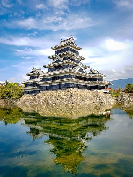 Matsumoto Castle in Nagano, Japan by Marnix Teensma