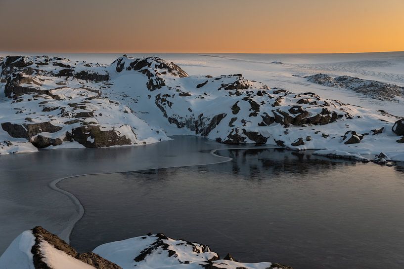 Warm Snow by Twan van Vugt