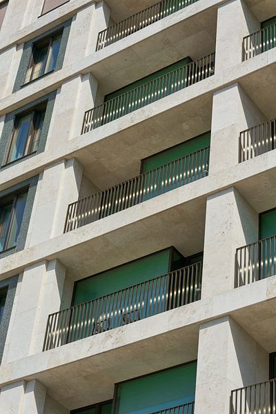 Façade of an office building by Heiko Kueverling