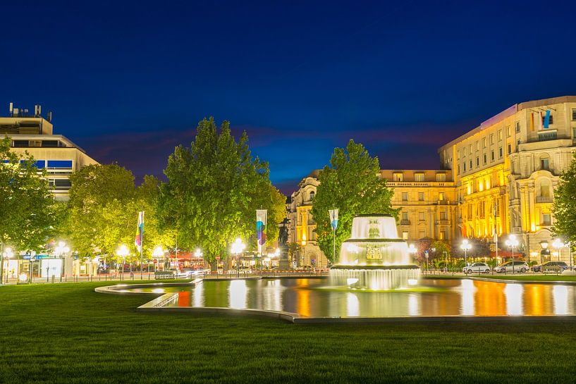Germany, Magic atmosphere in Wiesbaden city park in blue hour by adventure-photos