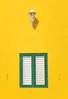 Hatch in wall (closed)