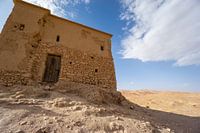 Hütte auf dem Berg in Aït-Ben-Haddou Marokko