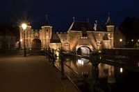 Koppelpoort bij avond