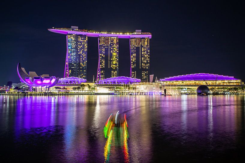 Singapur bei Nacht - Marina Bay Sands II von Thomas van der Willik