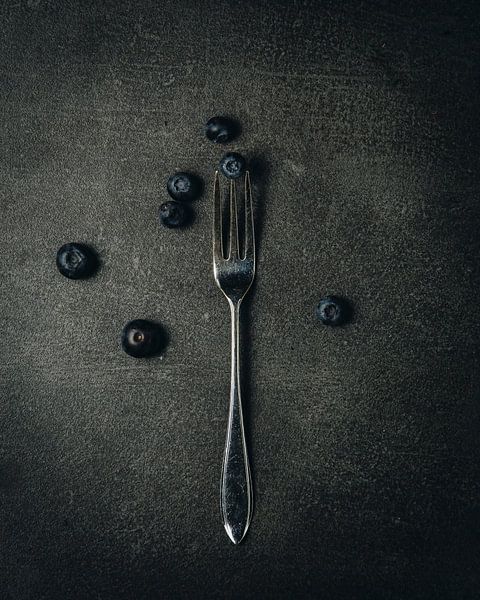 Blackberries II, 2018 by Sander van der Veen