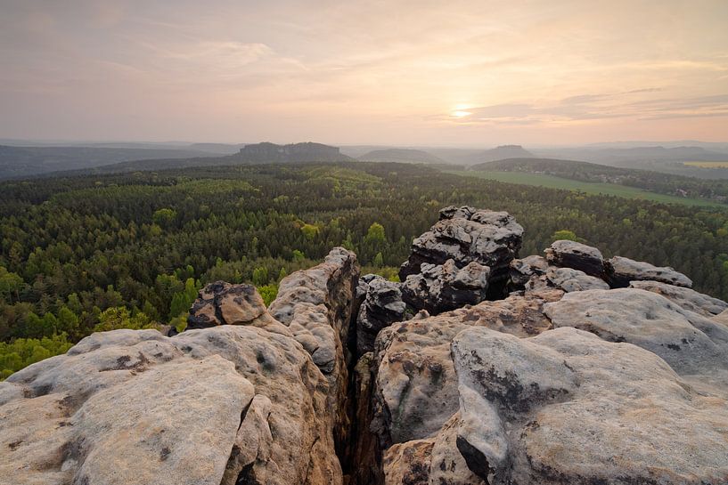 Elbe Sandstone Mountains in the evening light by Ralf Lehmann
