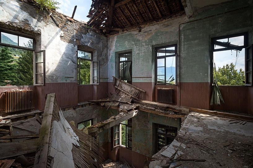 Room without a Roof. by Roman Robroek - Photos of Abandoned Buildings