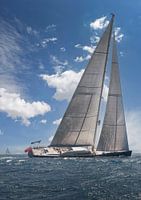 Segeln mit Superyacht auf dem Mittelmeer.