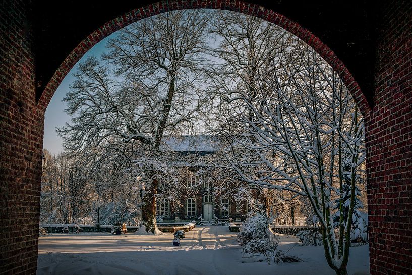 Winterpoort by Guus Quaedvlieg