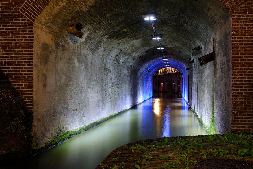 Kalisbrücke über die Oudegracht in Utrecht bei Vismarkt von Donker Utrecht