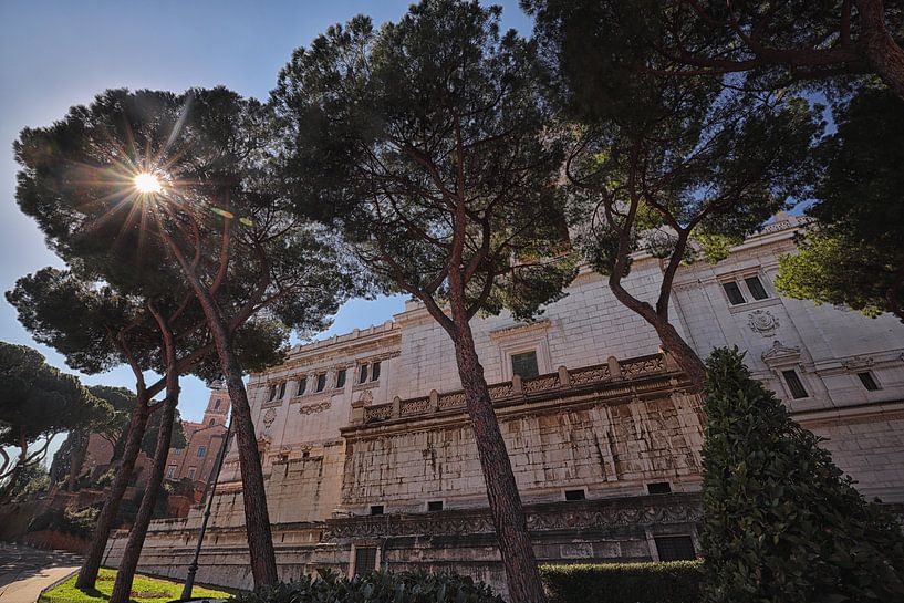 Lumière et patrimoine - Rayons de soleil sur l'Altare della Patria par Hans van Oort