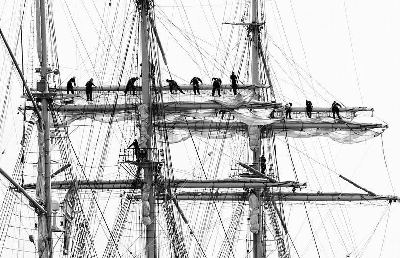 sailing by Annette Sturm