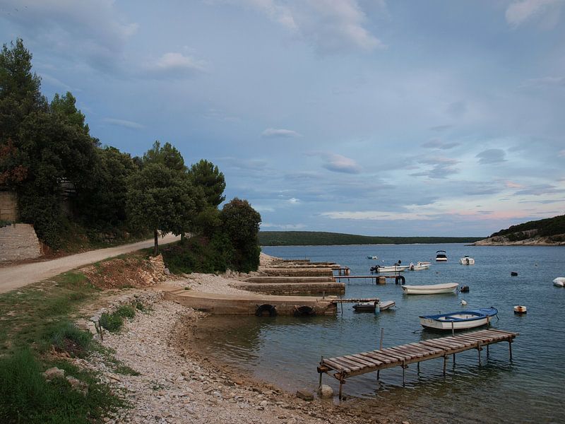 Baai aan Adriatische kust by Rinke Velds